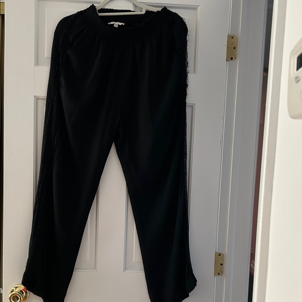 Women's Black Elastic-Waist Pants